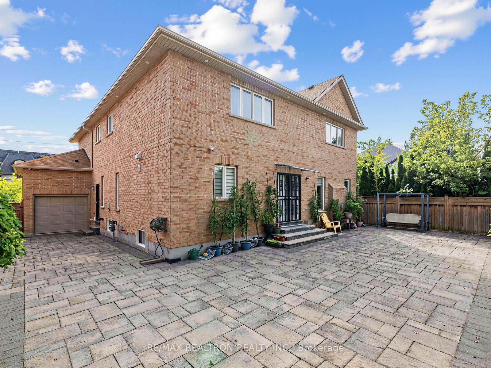 Photo 40 of 12 Anglin Drive, Richmond Hill, Jefferson — HOMEH