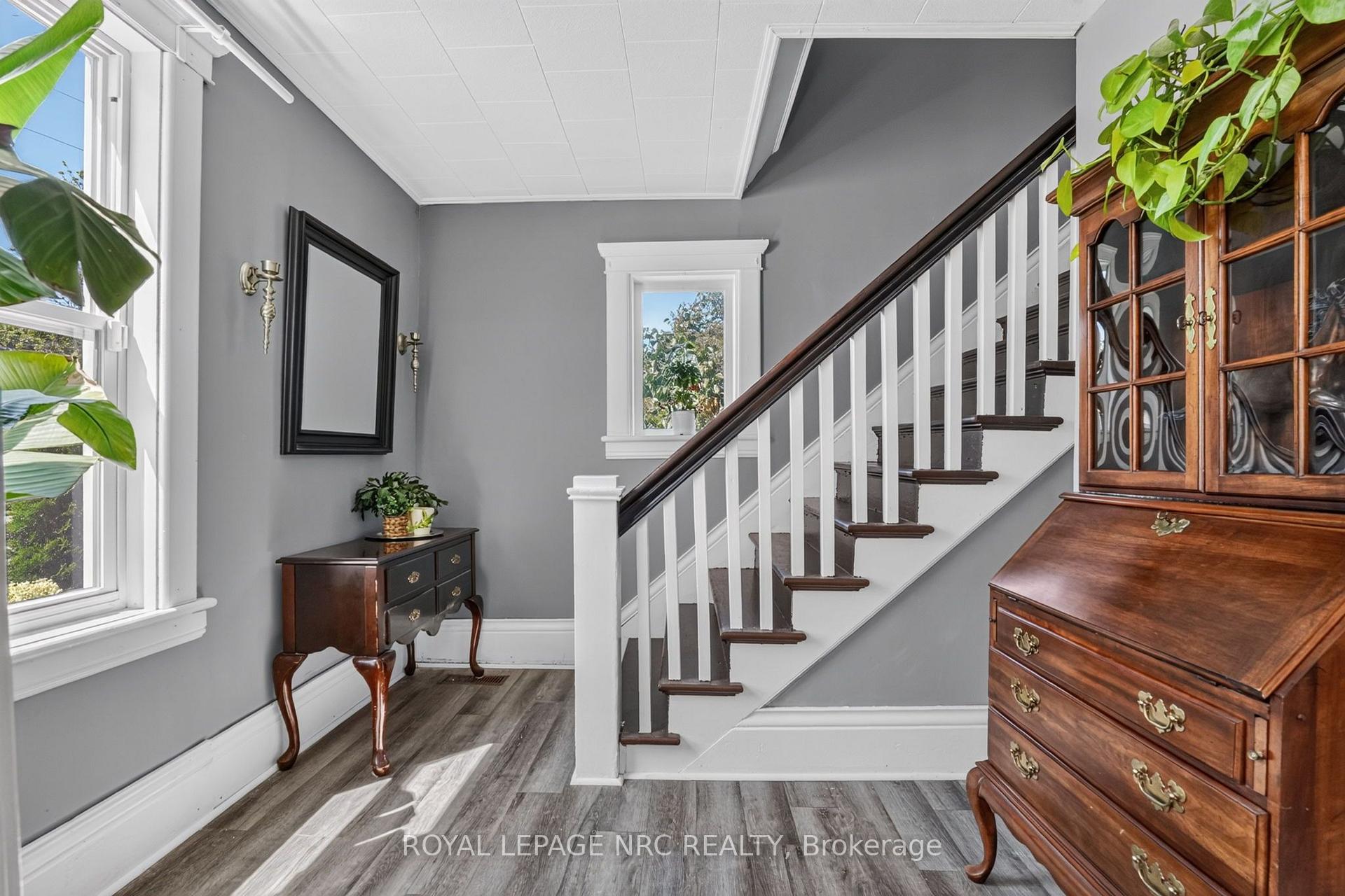 Photo 15 of 4189 Mountain Street, Lincoln, Beamsville — HOMEH