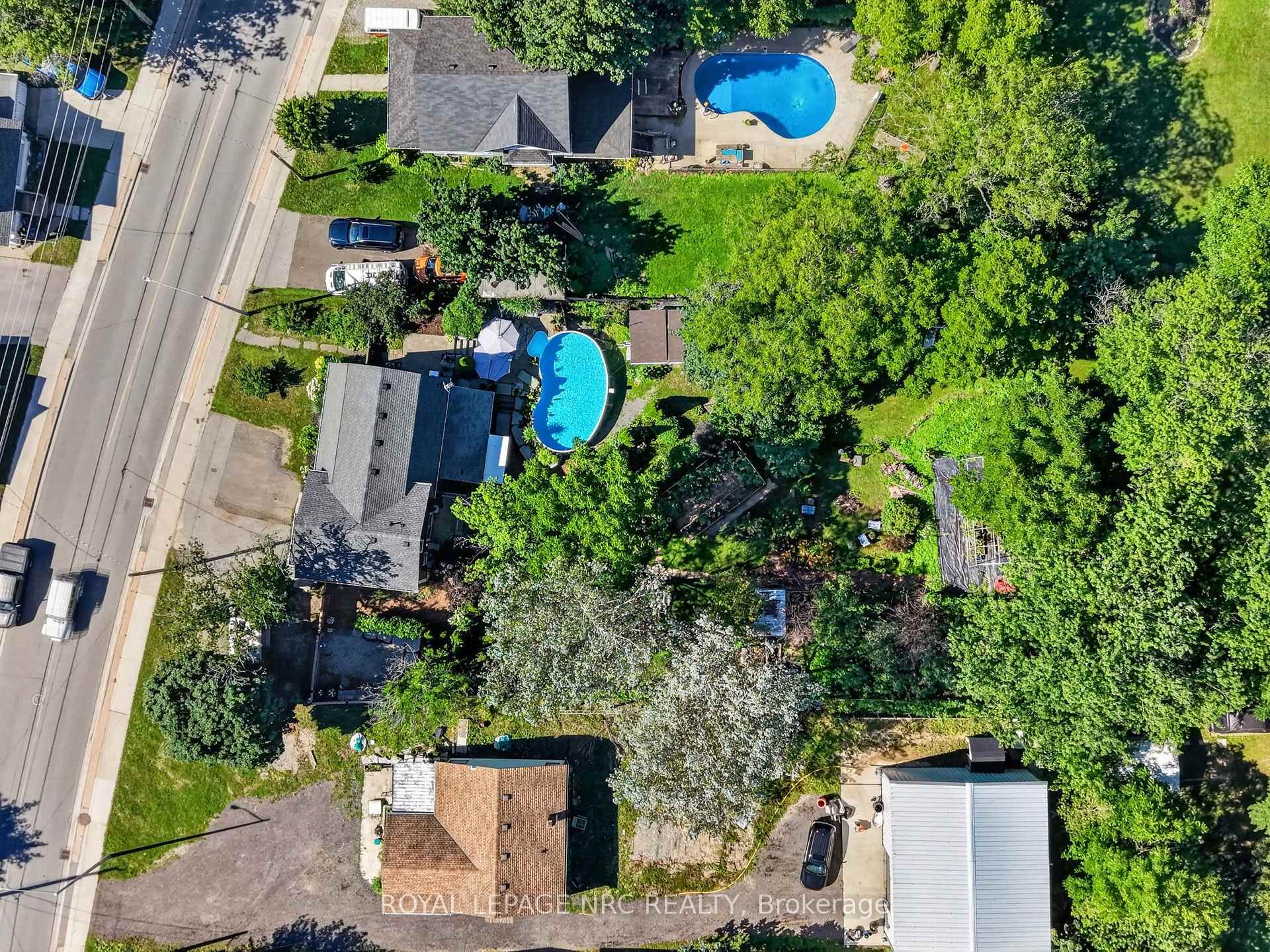 Photo 42 of 4189 Mountain Street, Lincoln, Beamsville — HOMEH
