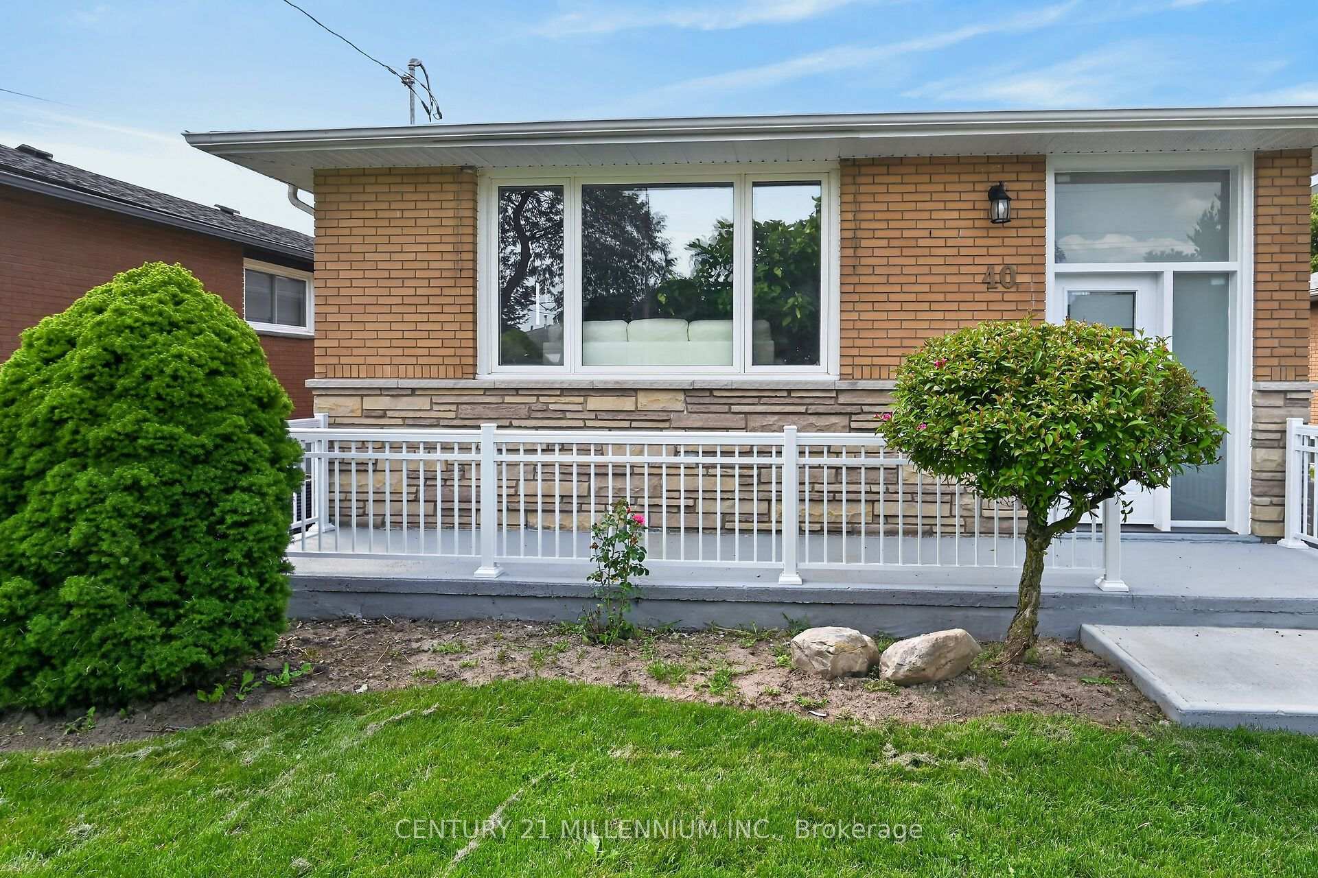Photo 3 of Unit Upper, 40 Purdy Crescent, Hamilton, Greeningdon — HOMEH