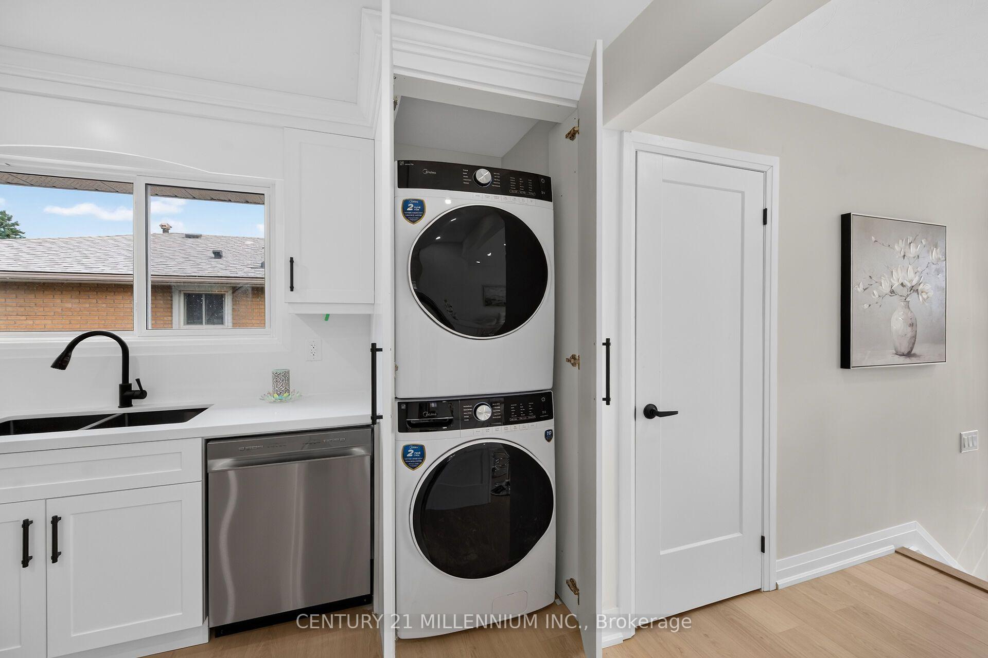 Photo 12 of Unit Upper, 40 Purdy Crescent, Hamilton, Greeningdon — HOMEH