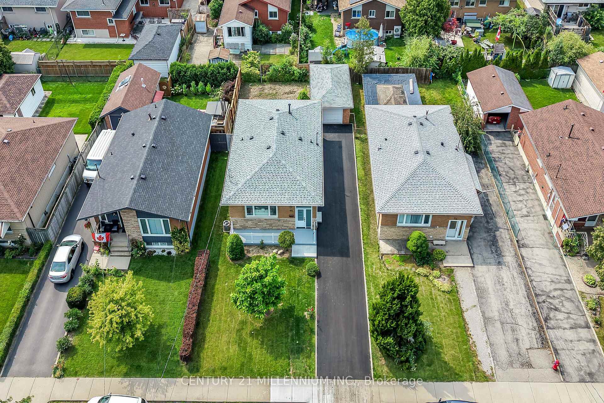 Photo 46 of Unit Upper, 40 Purdy Crescent, Hamilton, Greeningdon — HOMEH