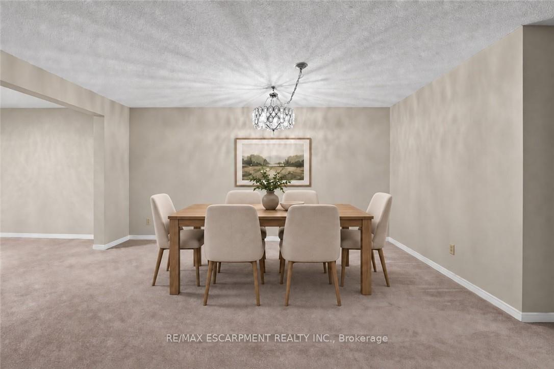 Photo 5 of Unit 301, 5 Niagara Street, Grimsby, Grimsby West — HOMEH