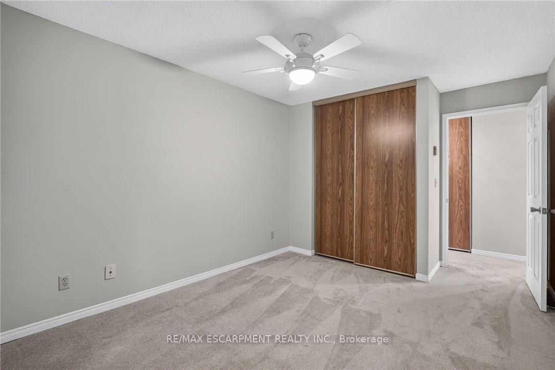 Photo 18 of Unit 301, 5 Niagara Street, Grimsby, Grimsby West — HOMEH