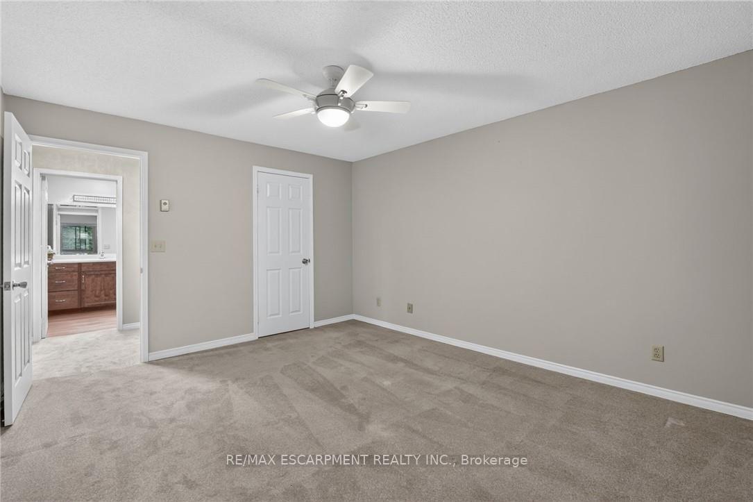 Photo 20 of Unit 301, 5 Niagara Street, Grimsby, Grimsby West — HOMEH