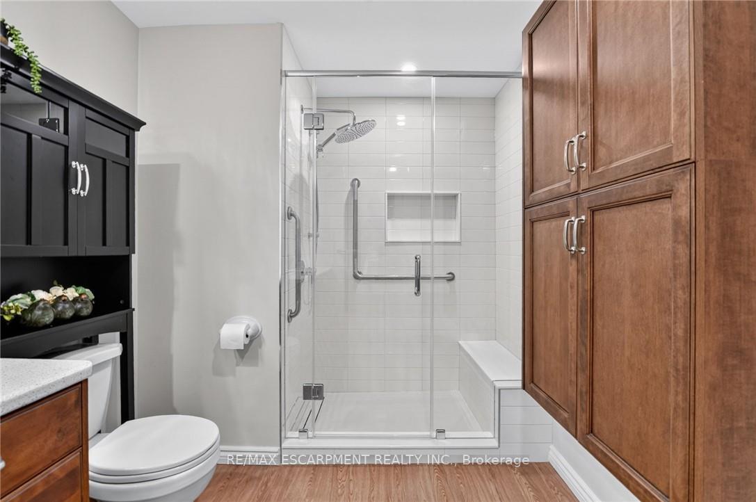 Photo 22 of Unit 301, 5 Niagara Street, Grimsby, Grimsby West — HOMEH