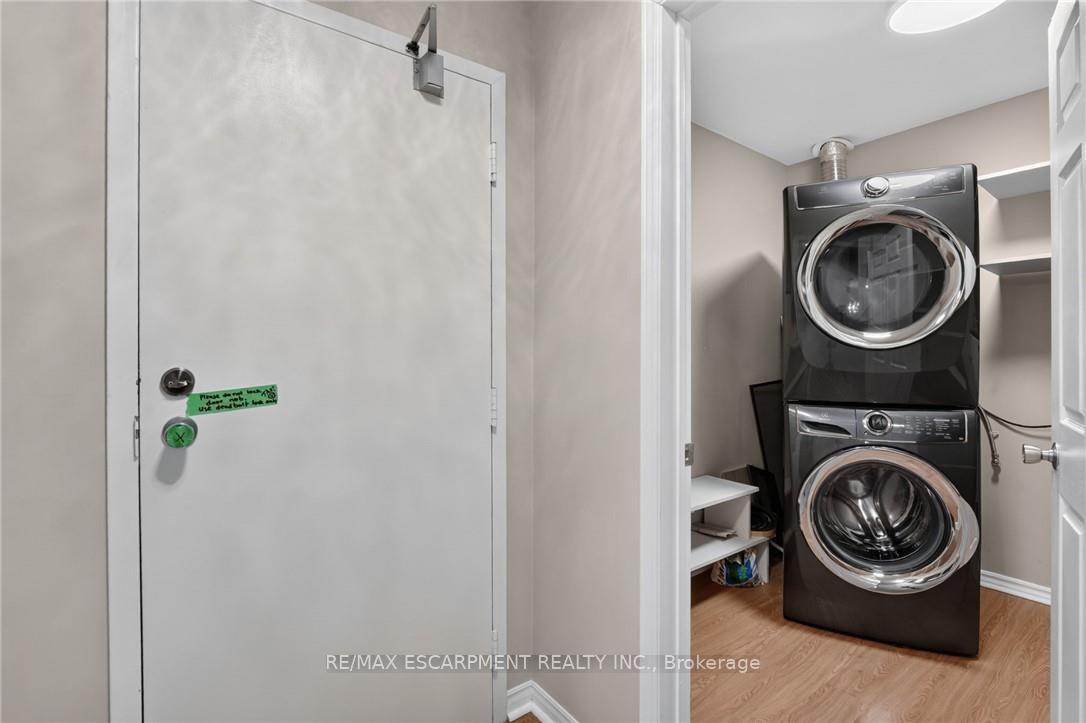 Photo 25 of Unit 301, 5 Niagara Street, Grimsby, Grimsby West — HOMEH