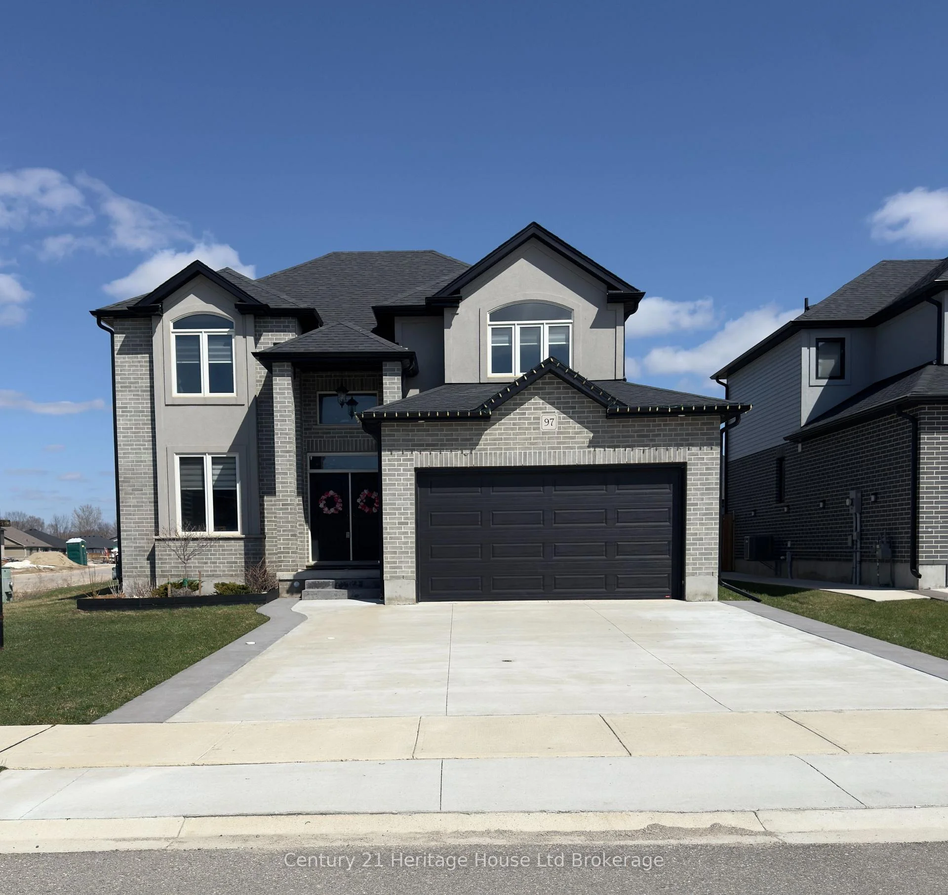Photo 4 of 97 Beech Boulevard, Tillsonburg — HOMEH
