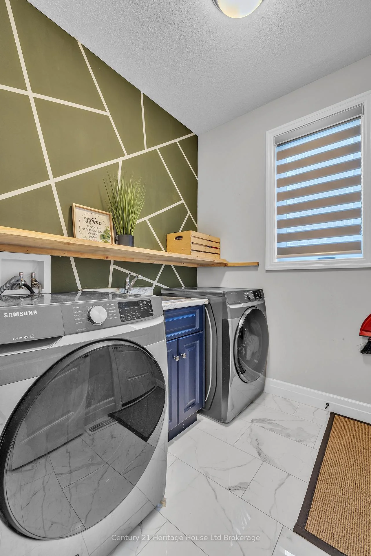 Photo 17 of 97 Beech Boulevard, Tillsonburg — HOMEH