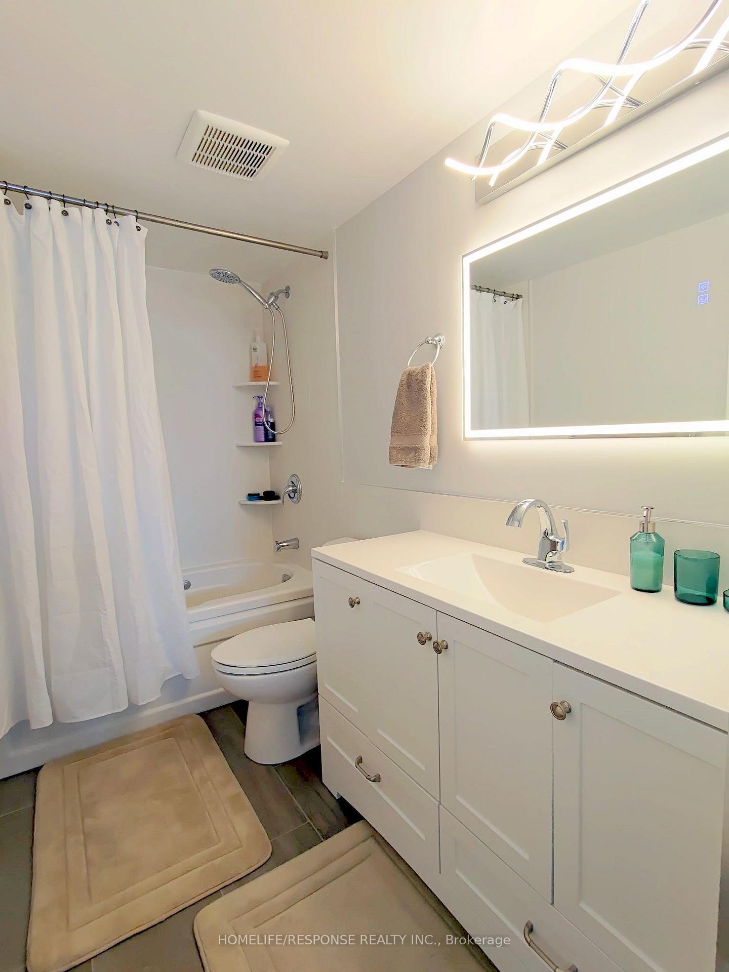 Photo 10 of Unit 1207, 55 Elm Drive, Mississauga, City Centre — HOMEH