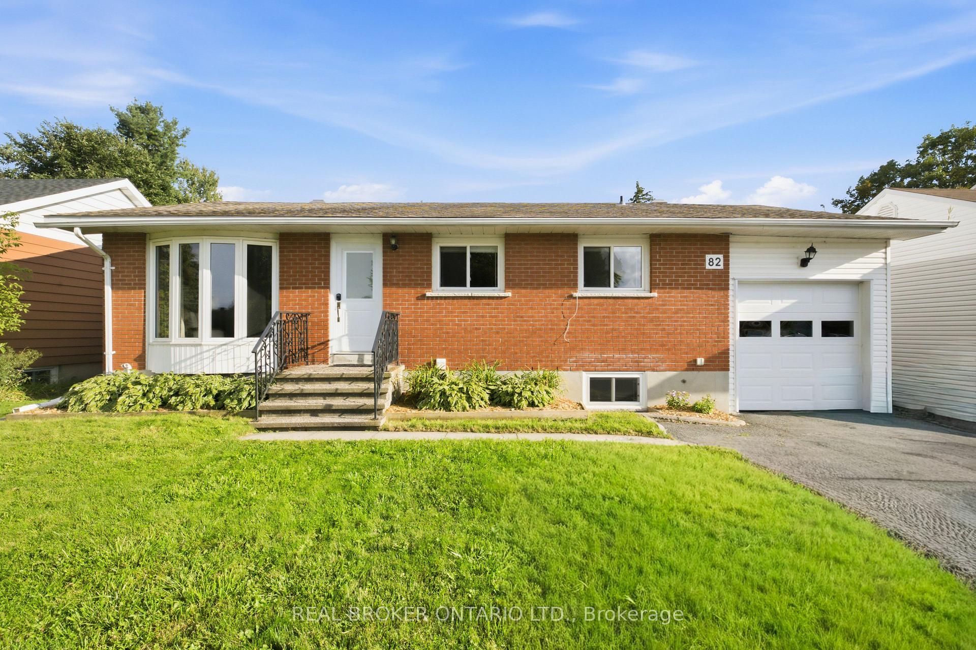 Photo of 82 Meadowlands Drive W