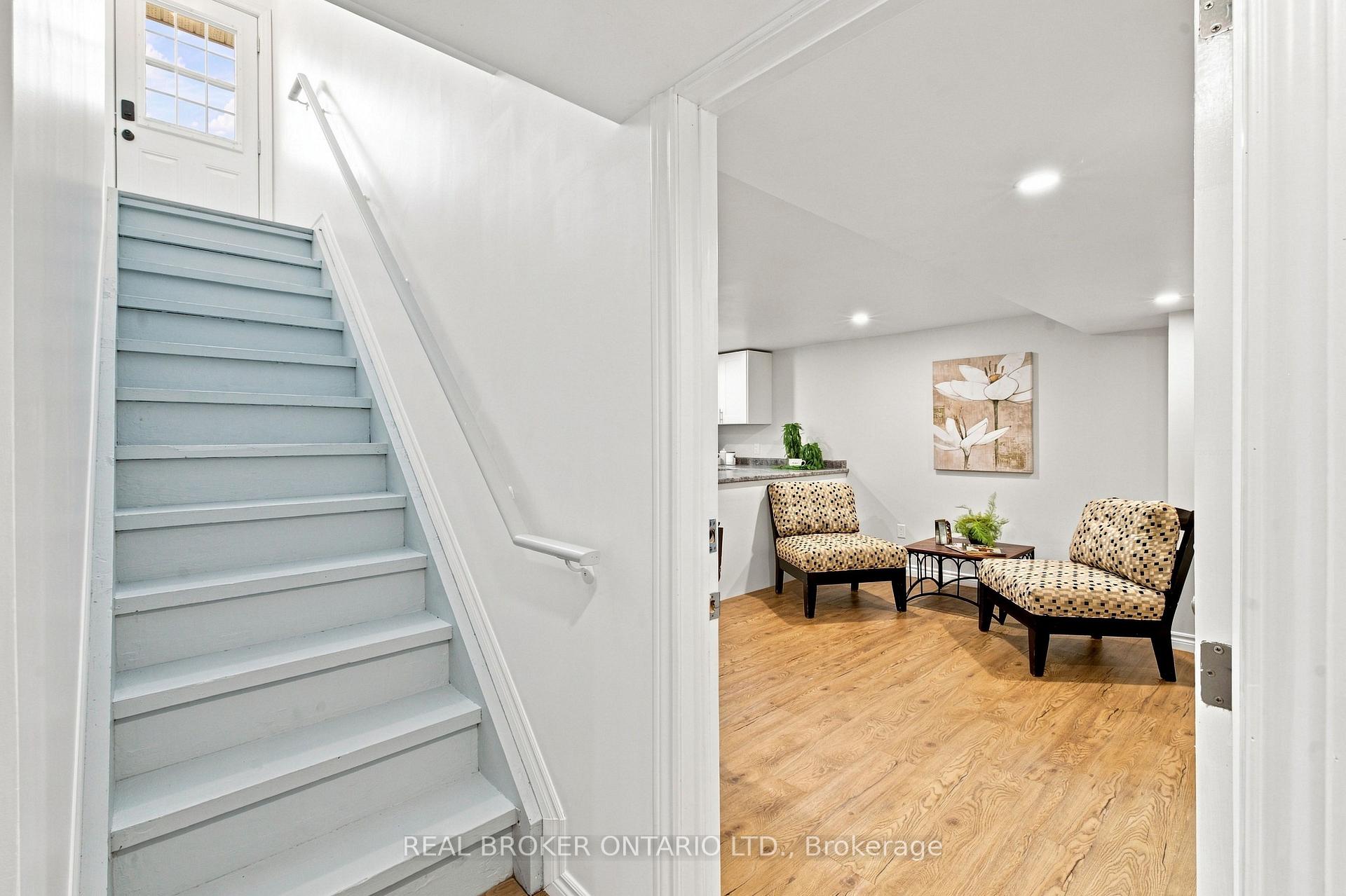 Photo 29 of 82 Meadowlands Drive W, Ottawa, Meadowlands/Crestview — HOMEH