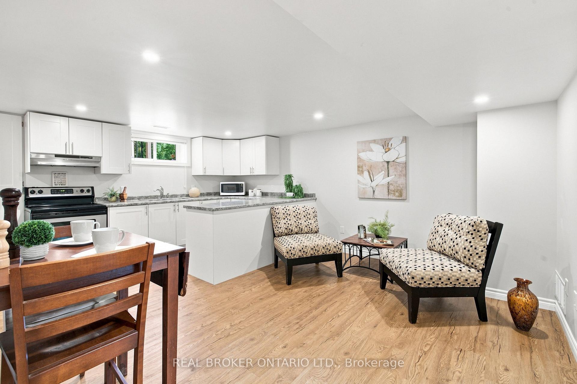 Photo 30 of 82 Meadowlands Drive W, Ottawa, Meadowlands/Crestview — HOMEH