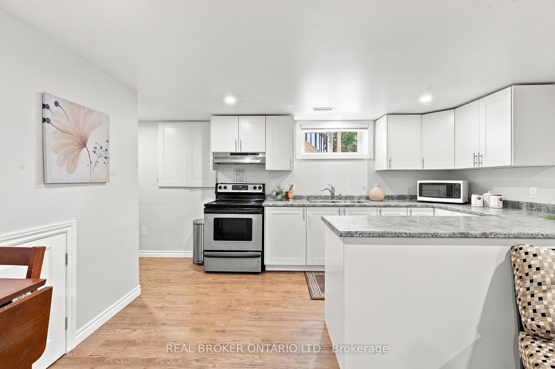 Photo 31 of 82 Meadowlands Drive W, Ottawa, Meadowlands/Crestview — HOMEH