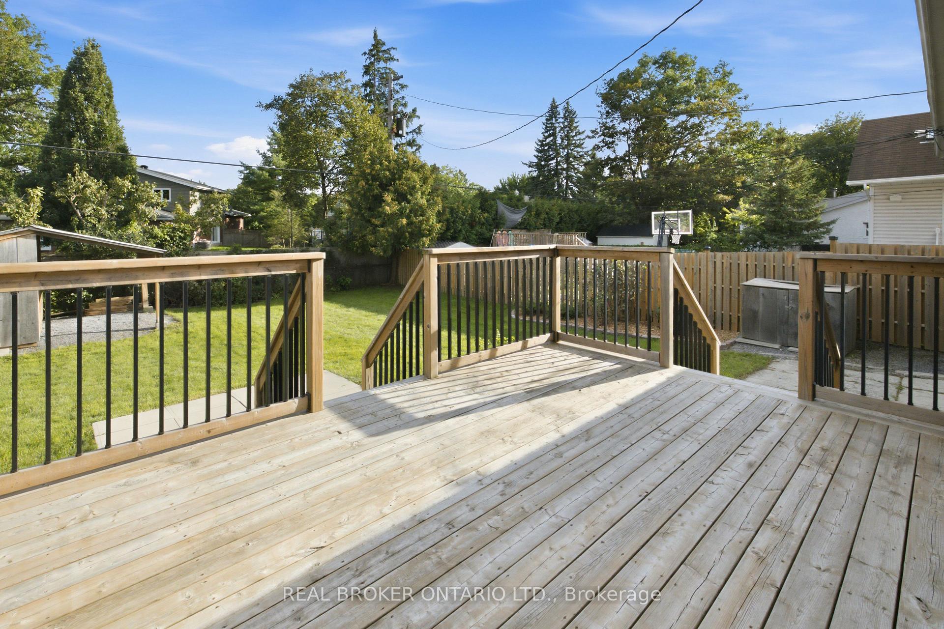 Photo 42 of 82 Meadowlands Drive W, Ottawa, Meadowlands/Crestview — HOMEH