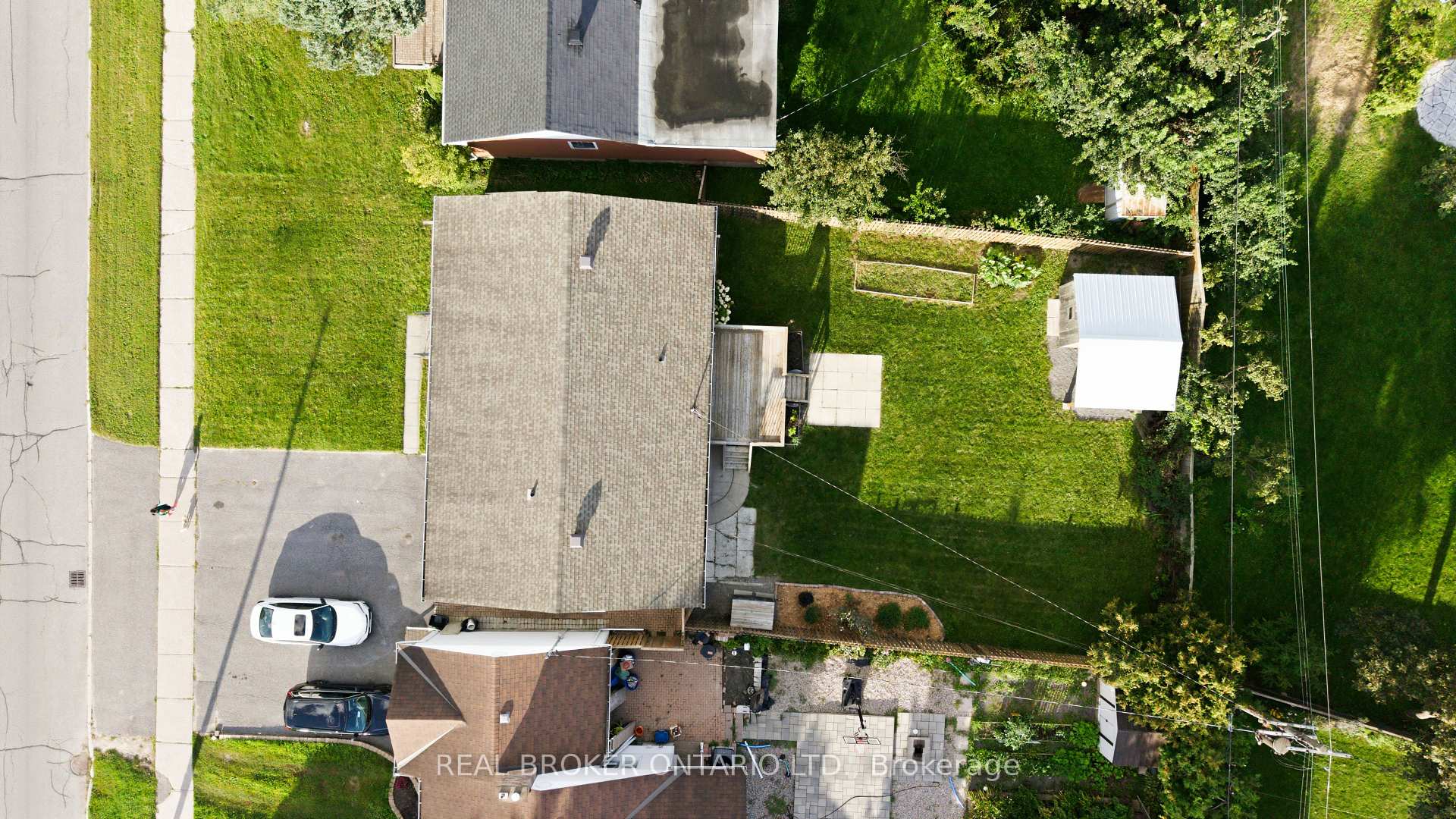 Photo 48 of 82 Meadowlands Drive W, Ottawa, Meadowlands/Crestview — HOMEH
