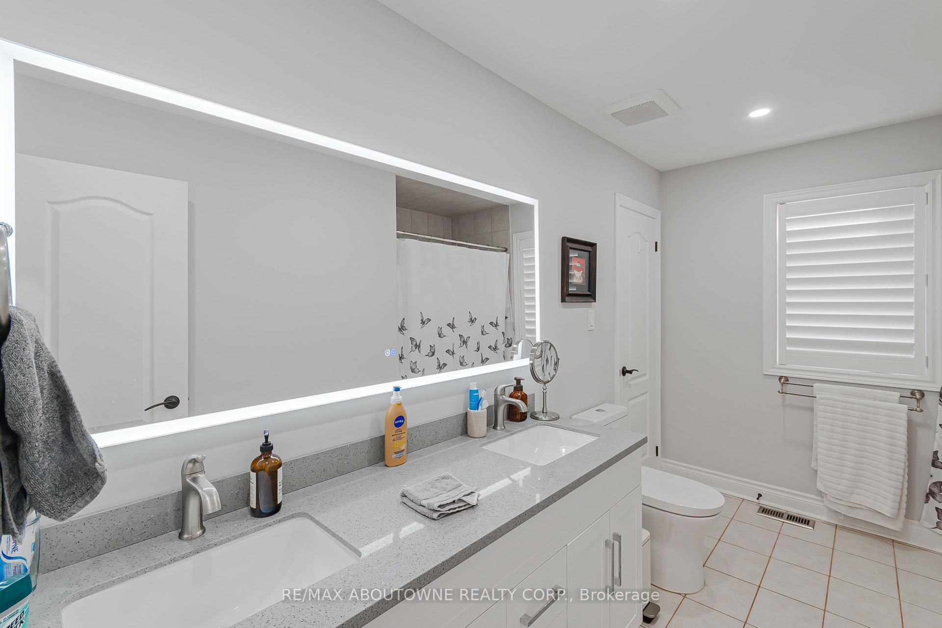 Photo 24 of 817 Brass Winds Place, Mississauga, Meadowvale Village — HOMEH