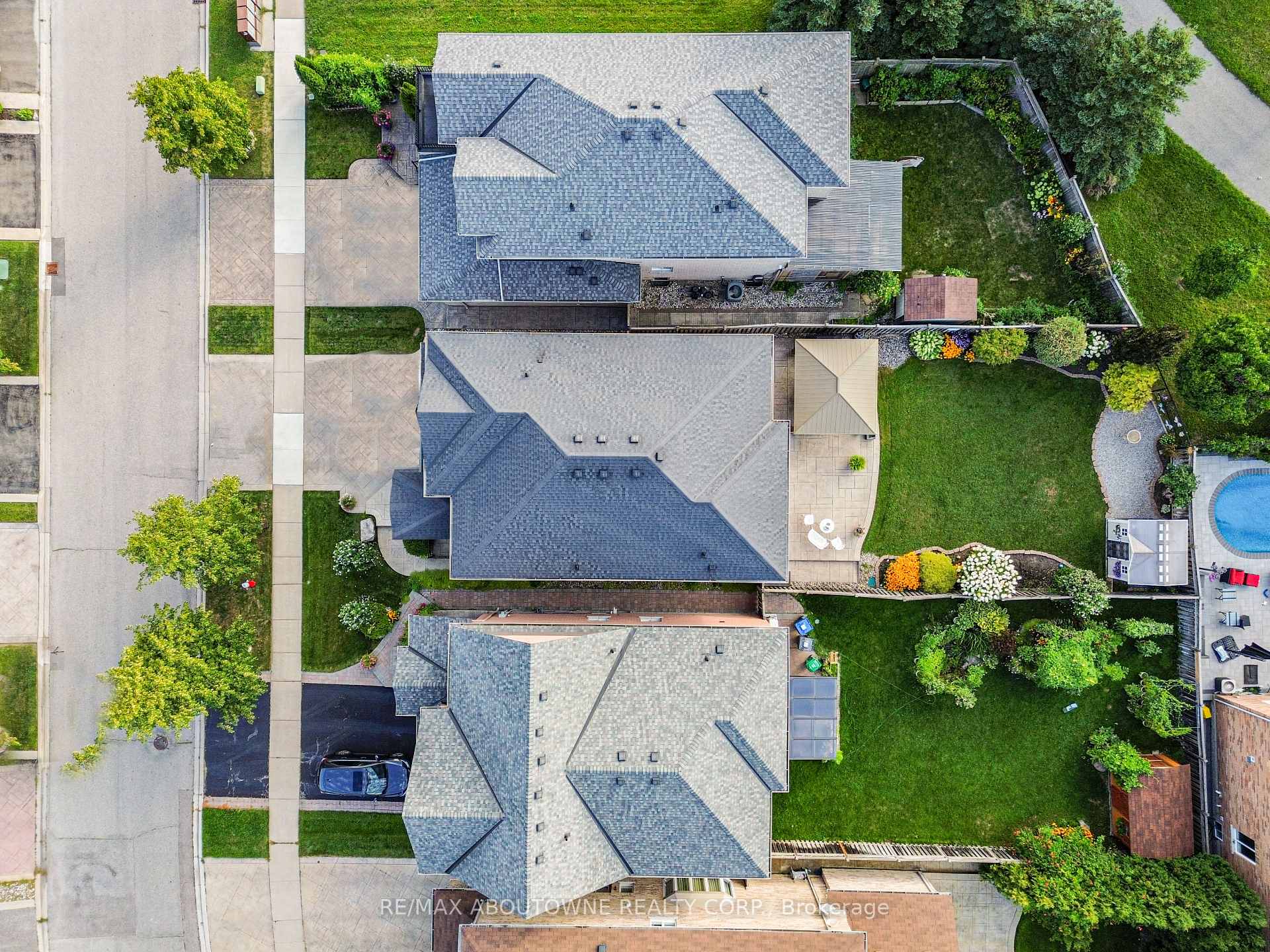Photo 33 of 817 Brass Winds Place, Mississauga, Meadowvale Village — HOMEH