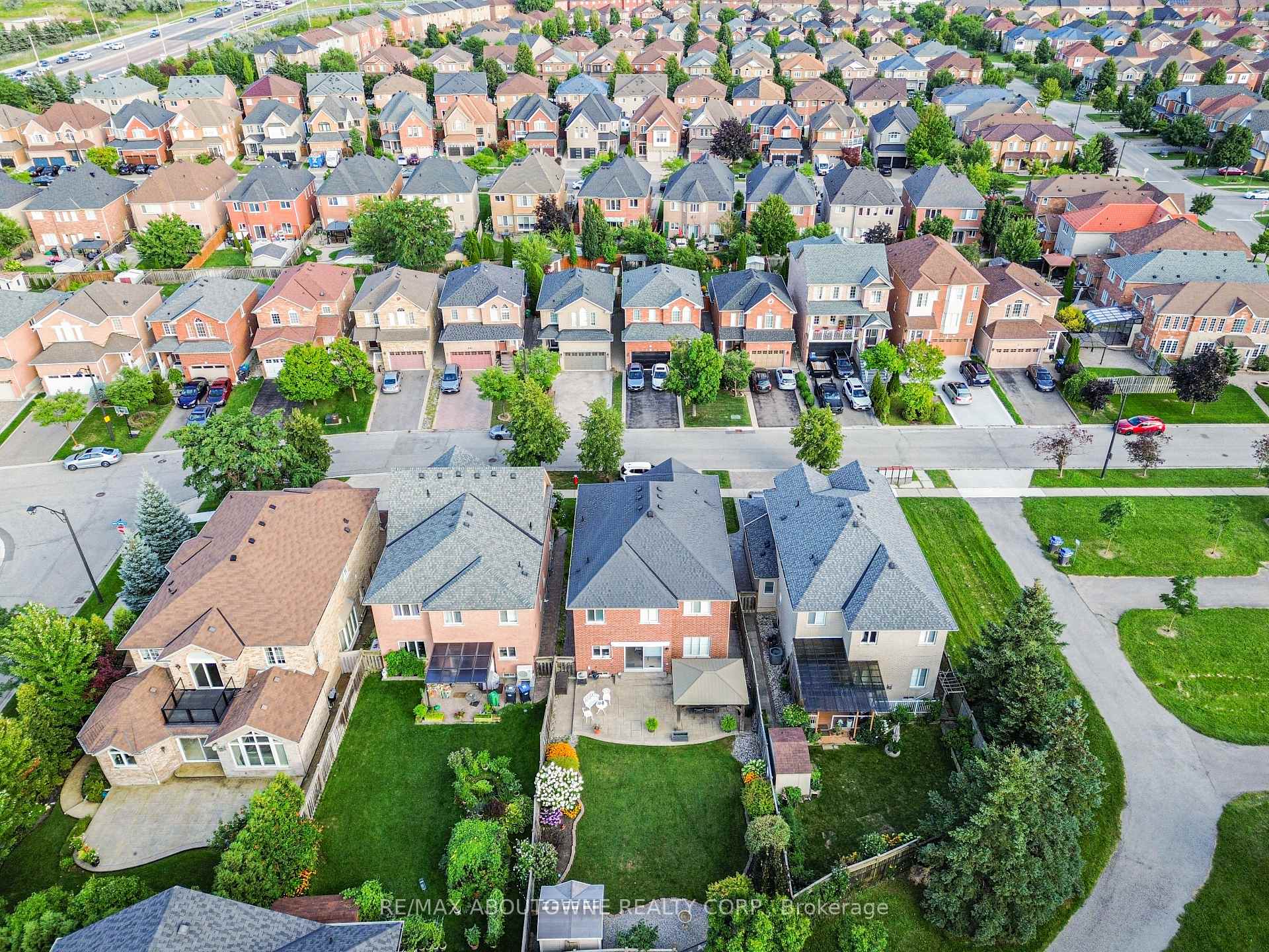 Photo 34 of 817 Brass Winds Place, Mississauga, Meadowvale Village — HOMEH