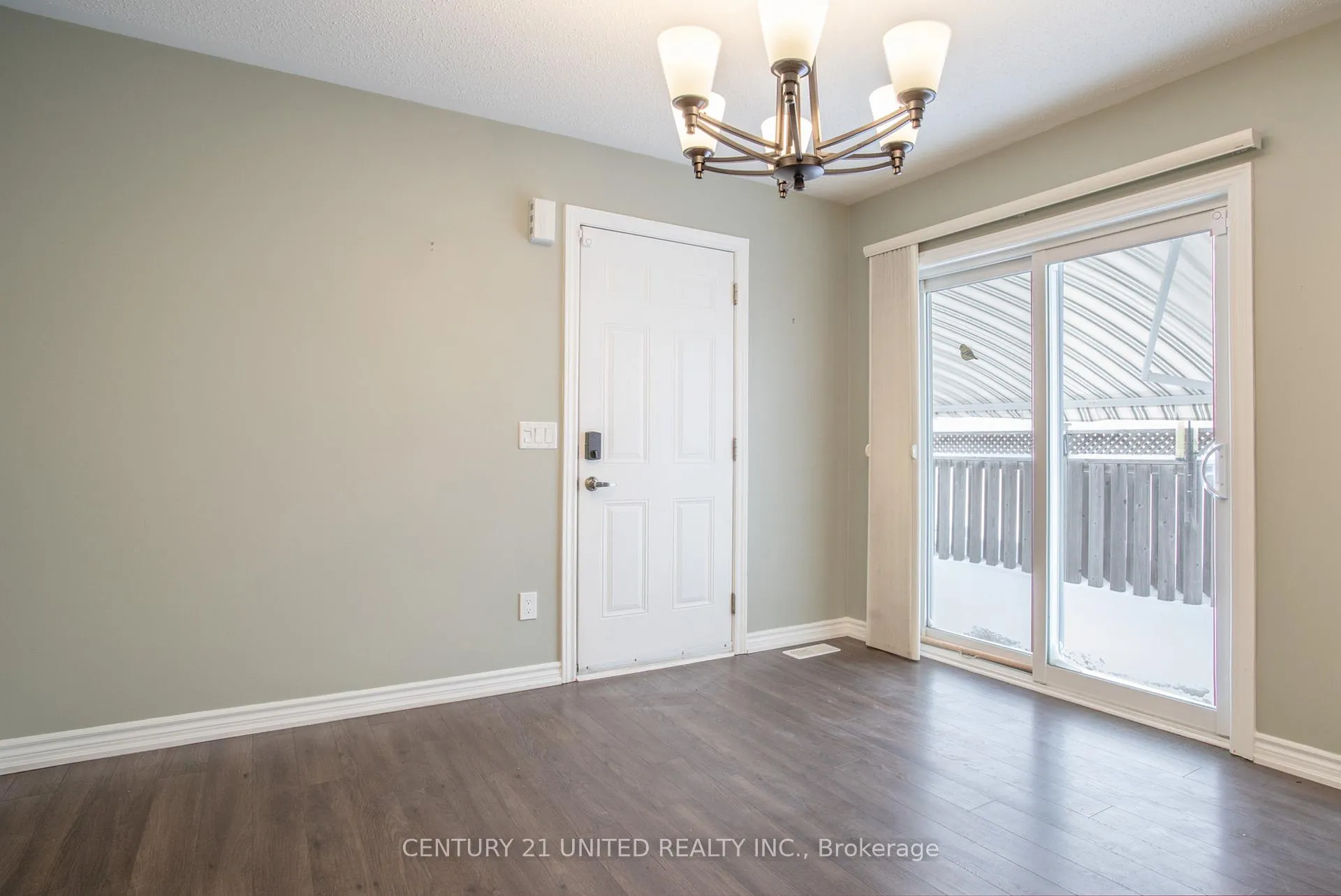 Photo 15 of 695 Henderson Drive, Cobourg — HOMEH