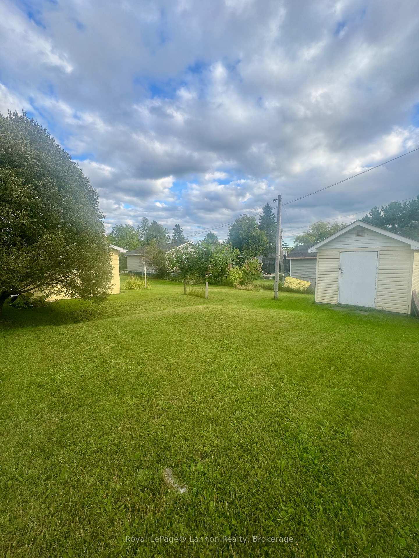 Photo 7 of 105 Hudson Street, Nipigon — HOMEH