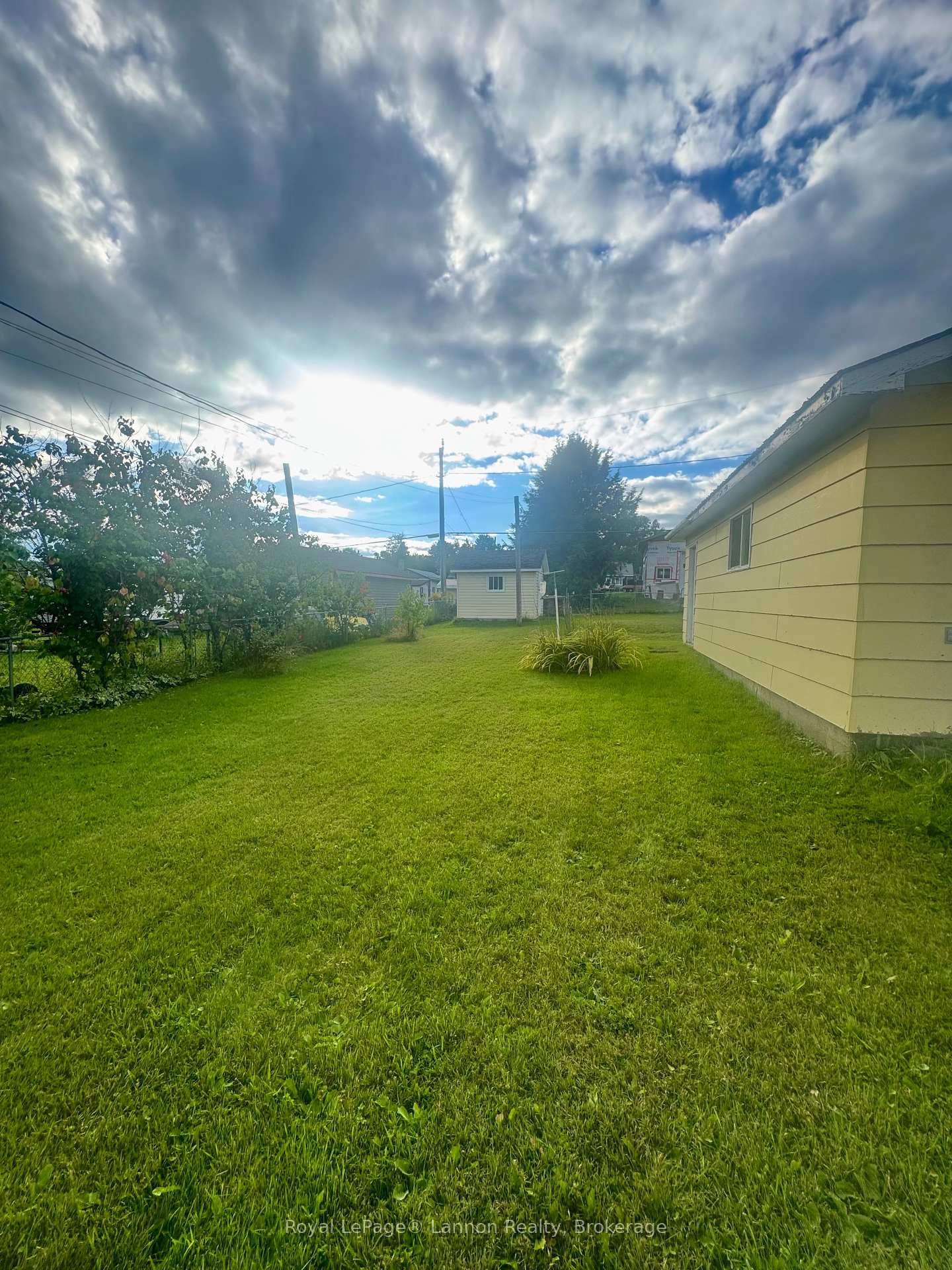 Photo 8 of 105 Hudson Street, Nipigon — HOMEH