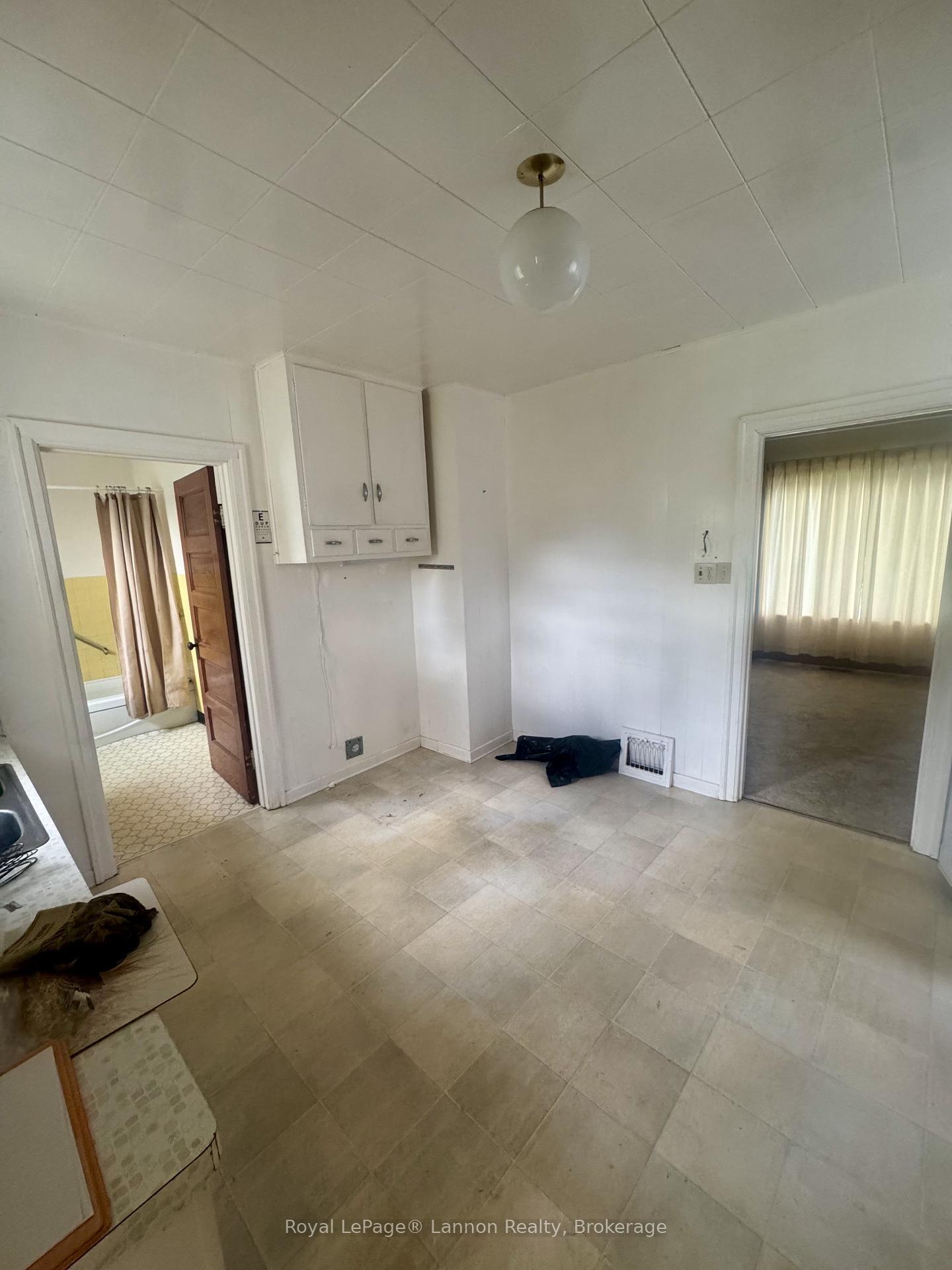 Photo 11 of 105 Hudson Street, Nipigon — HOMEH