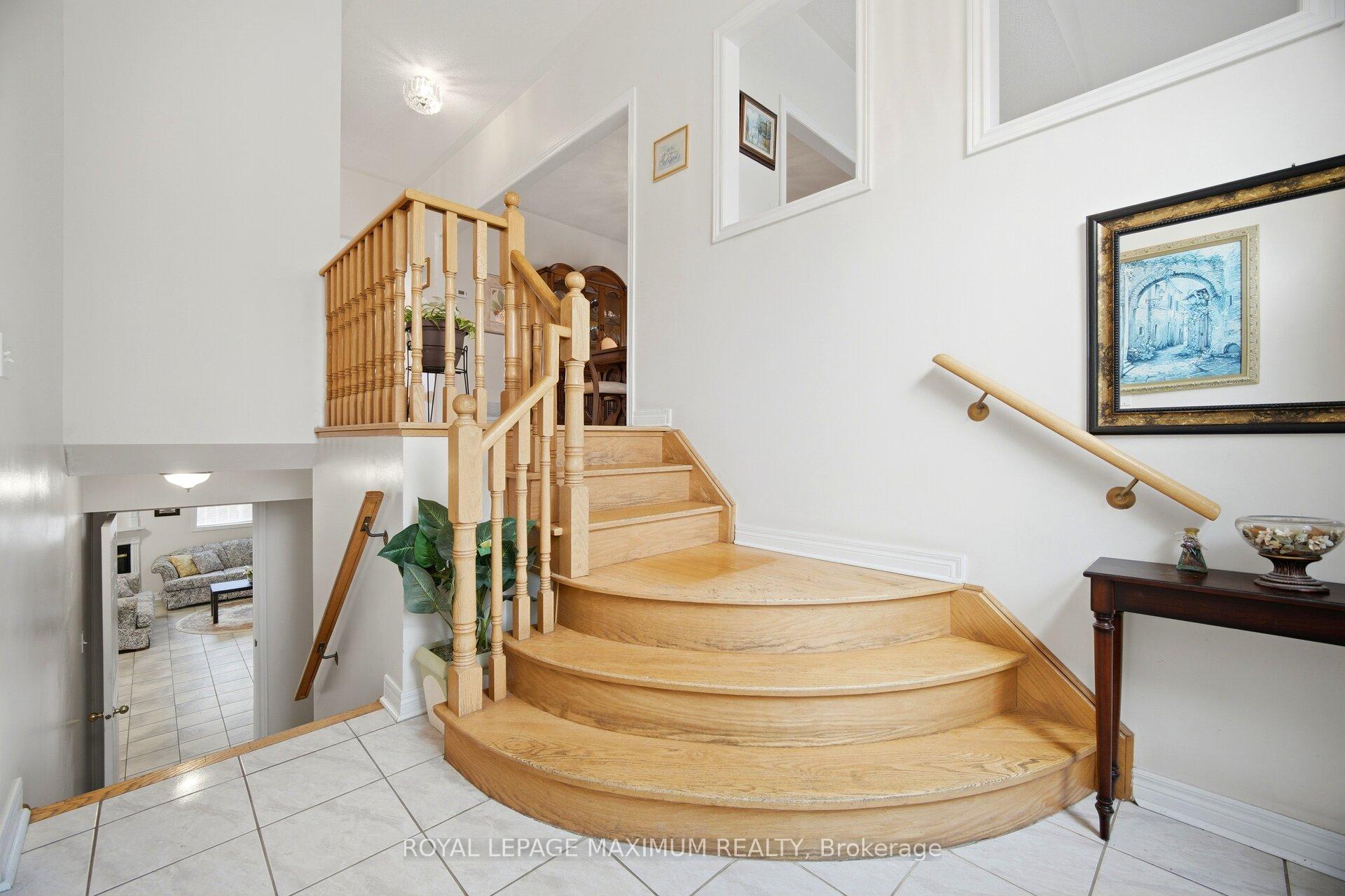 Photo 5 of 34 Kirkwood Crescent, Caledon, Rural Caledon — HOMEH