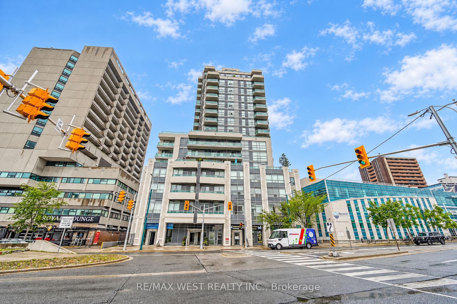 Photo of Unit 1211, 736 Spadina Avenue