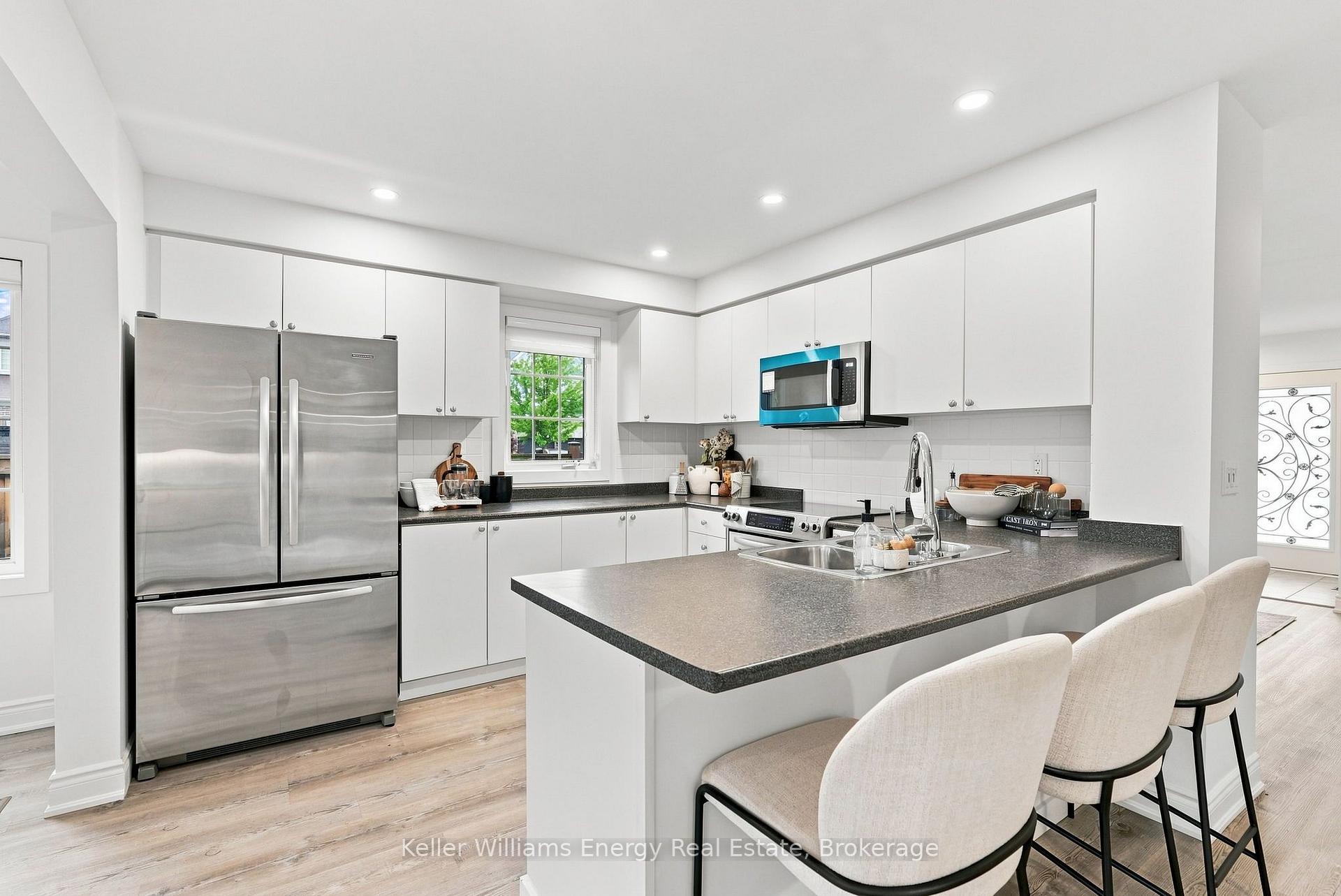 Photo 10 of 171 Allworth Crescent, Clarington, Bowmanville — HOMEH