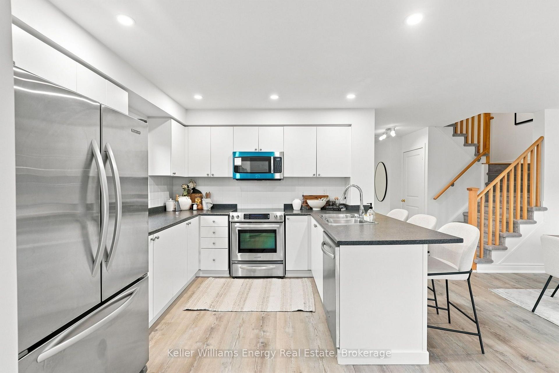 Photo 12 of 171 Allworth Crescent, Clarington, Bowmanville — HOMEH