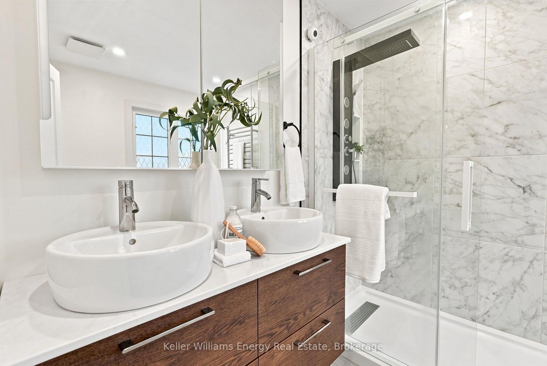 Photo 24 of 171 Allworth Crescent, Clarington, Bowmanville — HOMEH