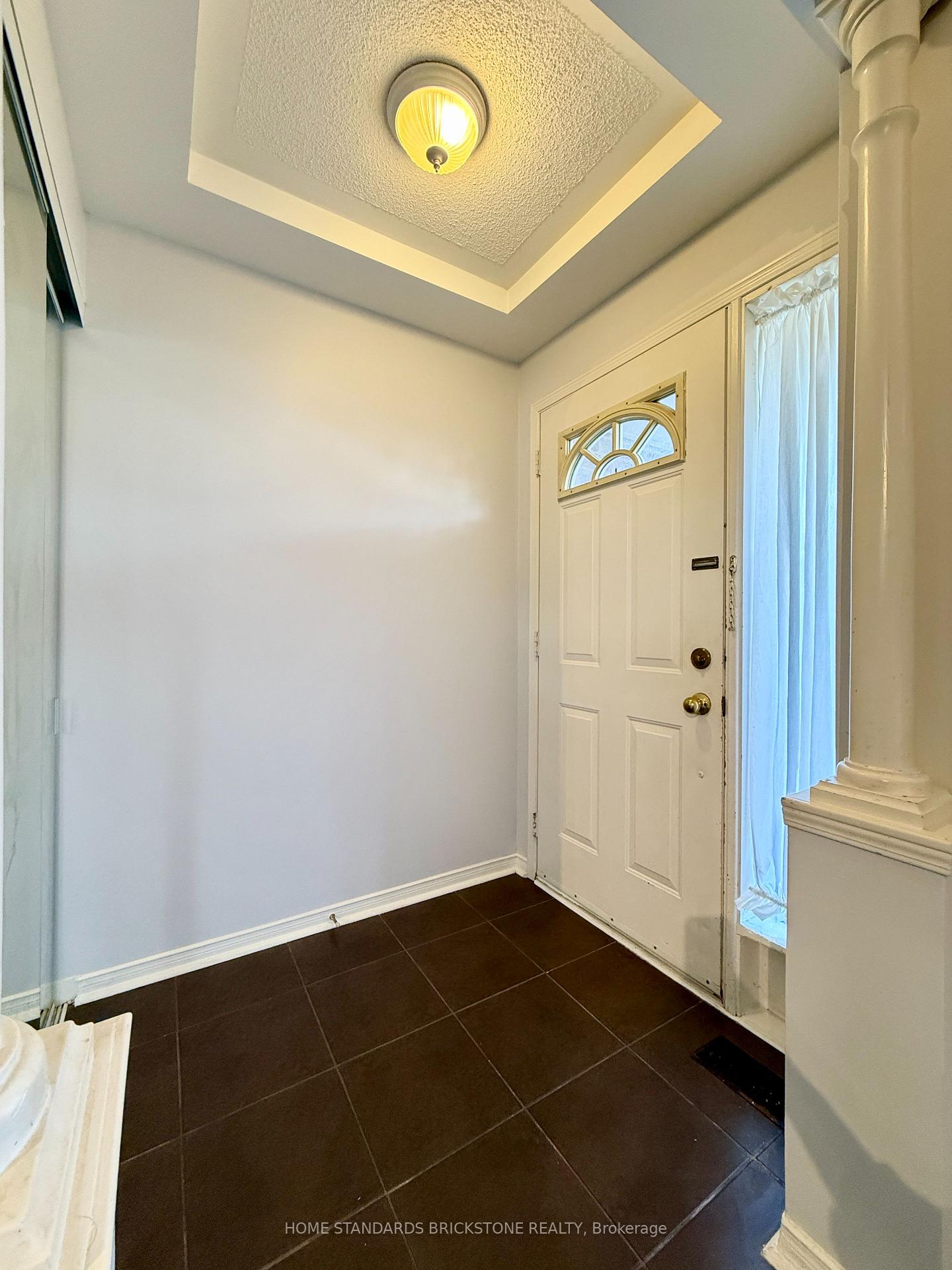 Photo 6 of Unit 169, 18 Clark Avenue, Vaughan, Crestwood-Springfarm-Yorkhill — HOMEH