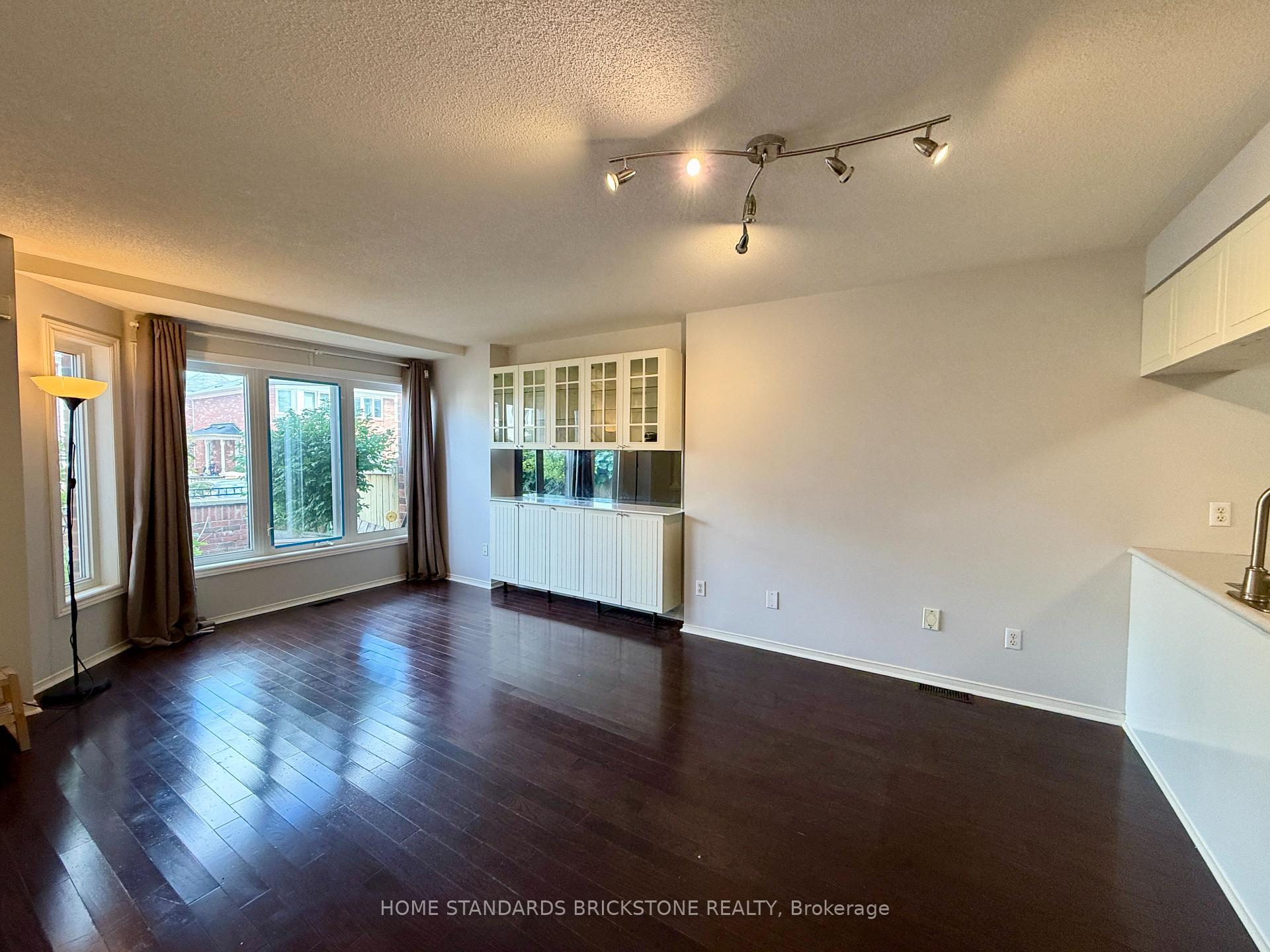Photo 7 of Unit 169, 18 Clark Avenue, Vaughan, Crestwood-Springfarm-Yorkhill — HOMEH