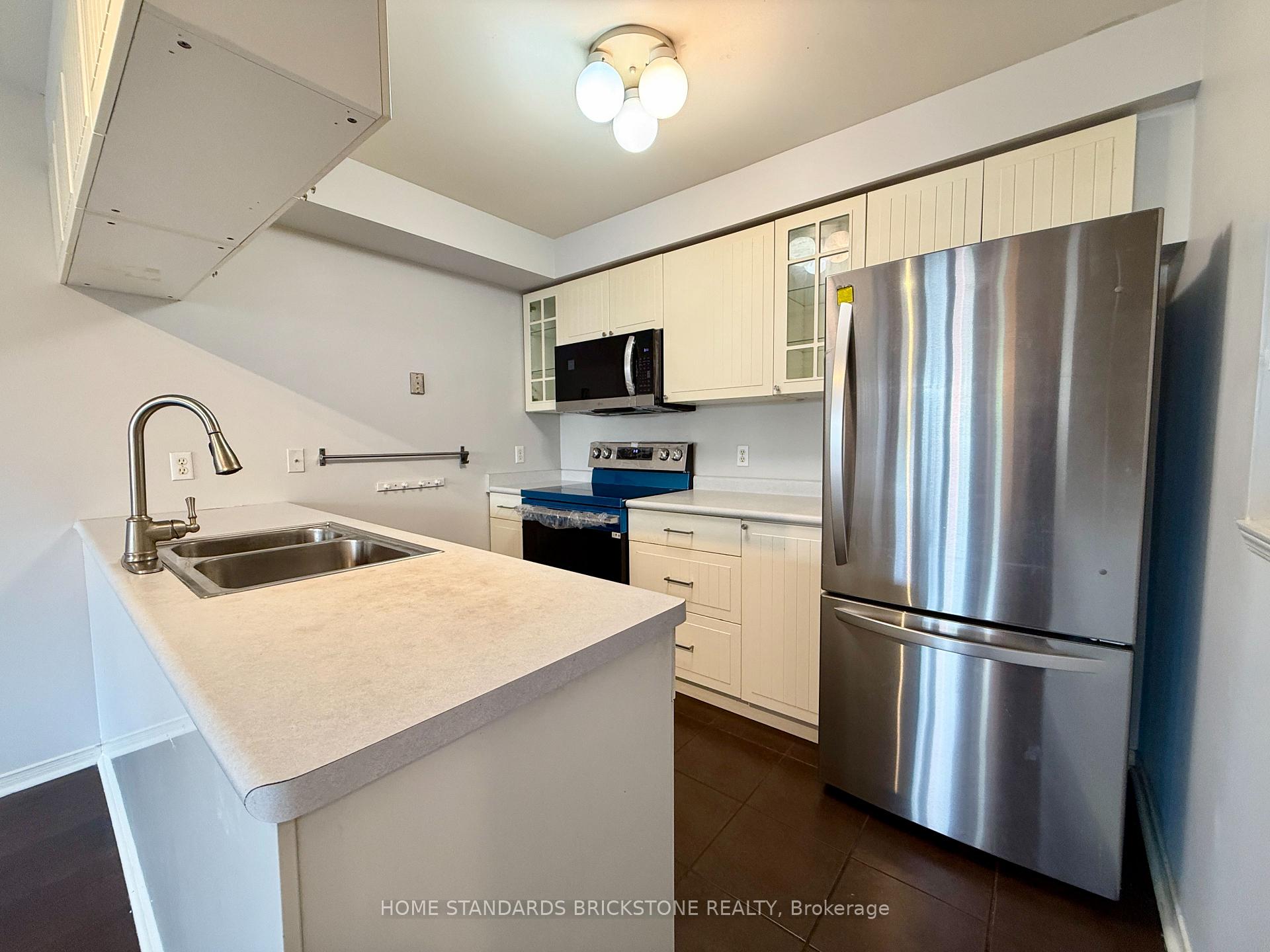 Photo 10 of Unit 169, 18 Clark Avenue, Vaughan, Crestwood-Springfarm-Yorkhill — HOMEH