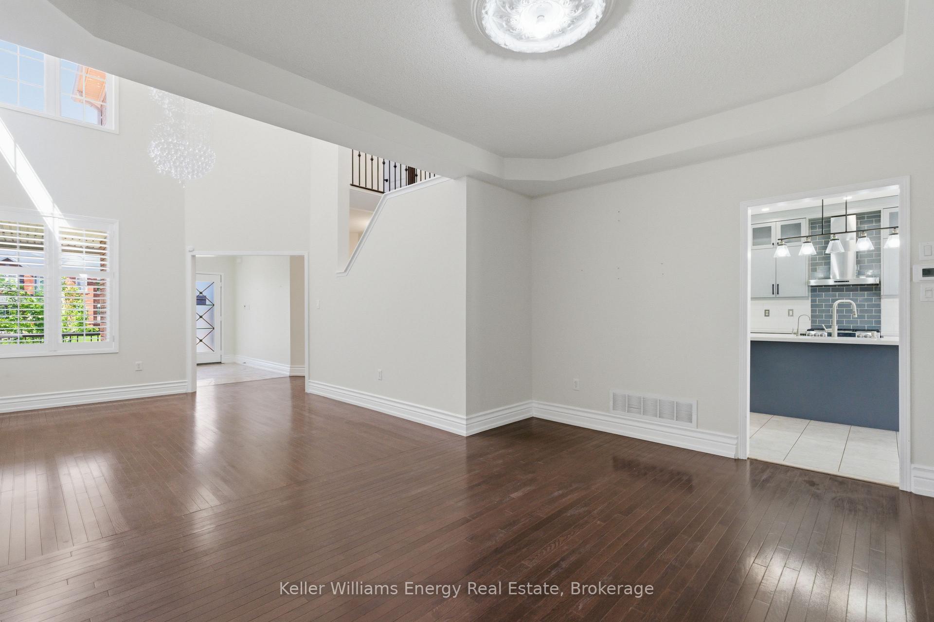 Photo 7 of 1633 Grandview Street N, Oshawa, Taunton — HOMEH