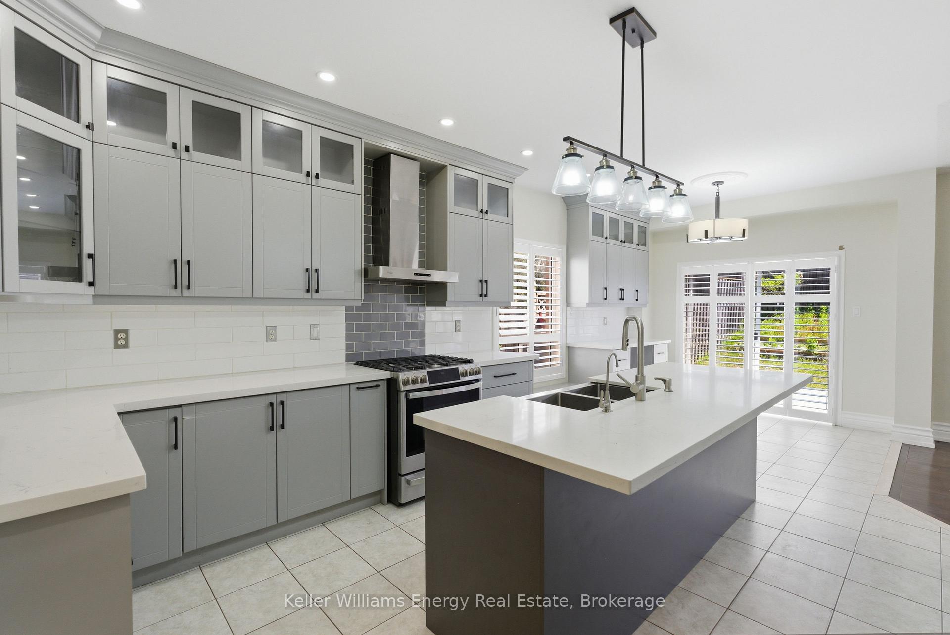Photo 8 of 1633 Grandview Street N, Oshawa, Taunton — HOMEH