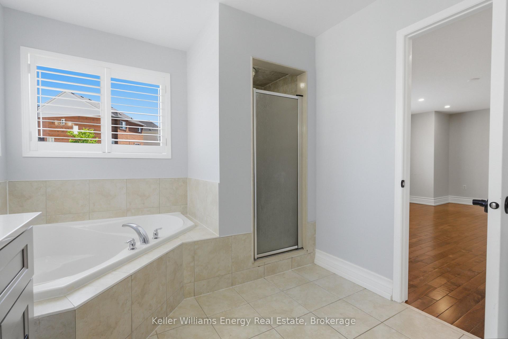 Photo 22 of 1633 Grandview Street N, Oshawa, Taunton — HOMEH