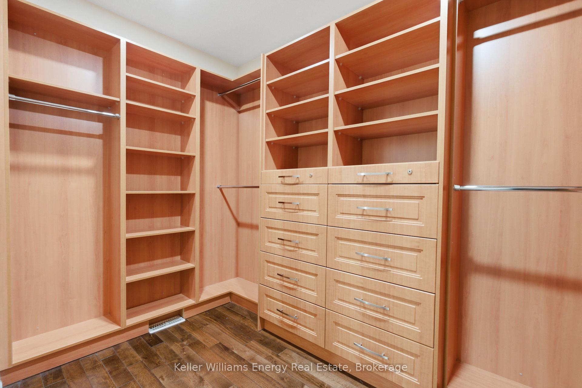 Photo 25 of 1633 Grandview Street N, Oshawa, Taunton — HOMEH