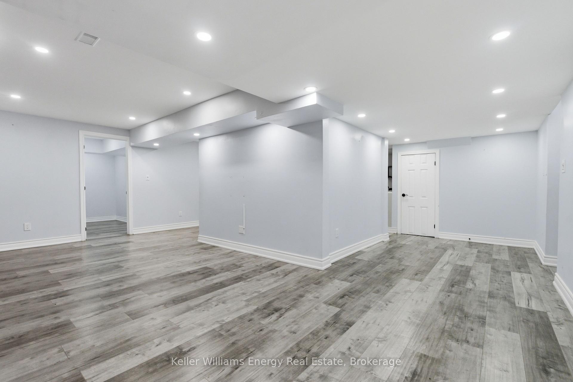 Photo 37 of 1633 Grandview Street N, Oshawa, Taunton — HOMEH