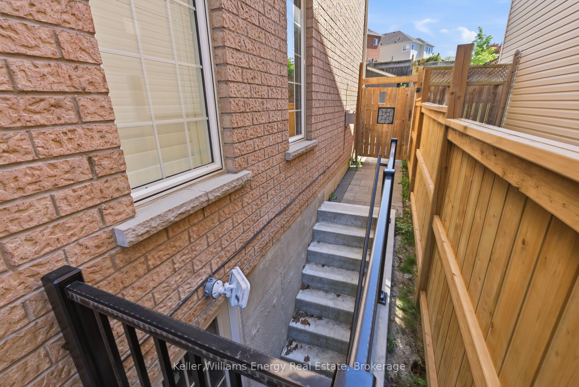 Photo 48 of 1633 Grandview Street N, Oshawa, Taunton — HOMEH