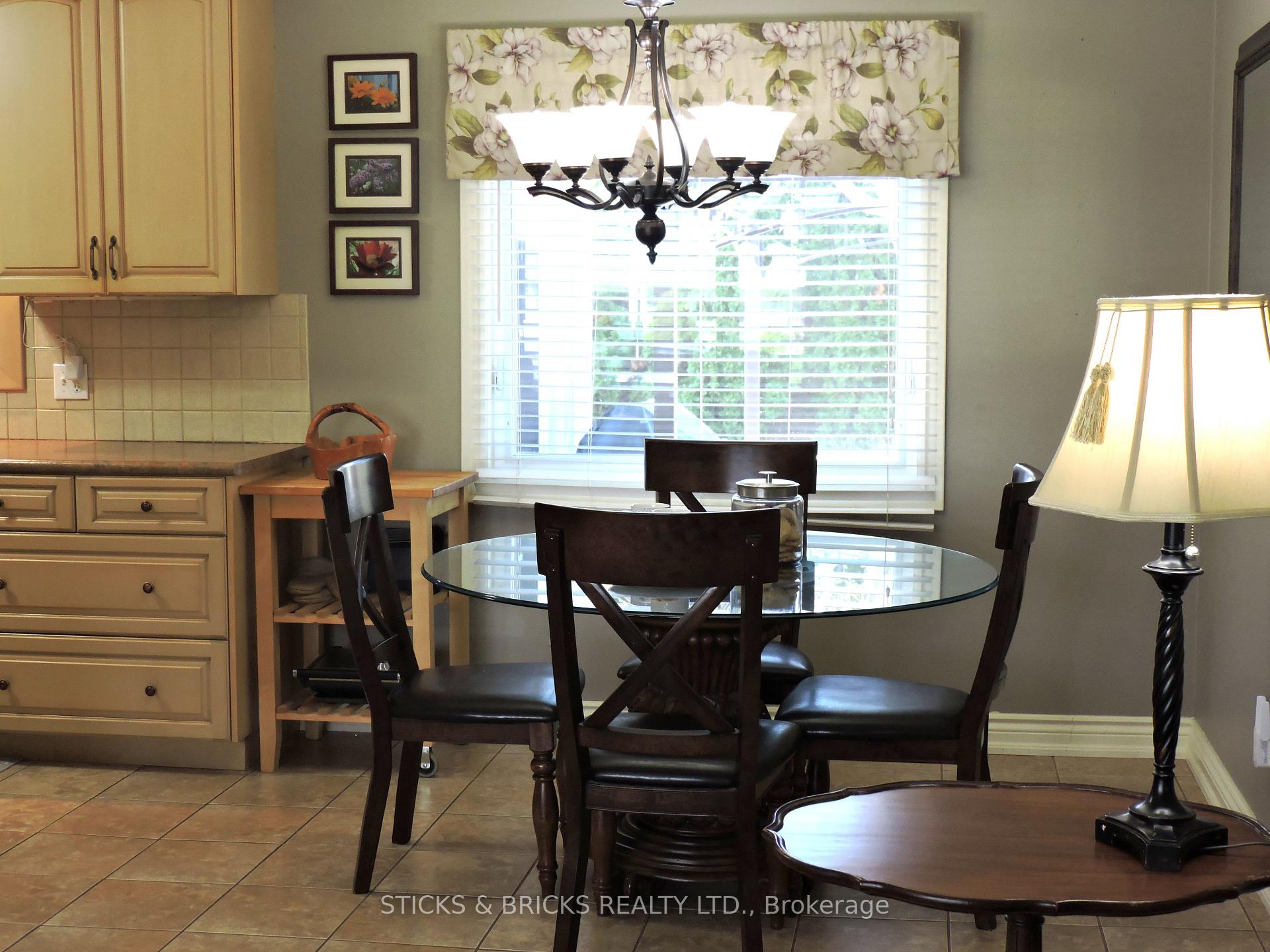 Photo 11 of 6762 Cherrygrove Road, Niagara Falls, Morrison — HOMEH