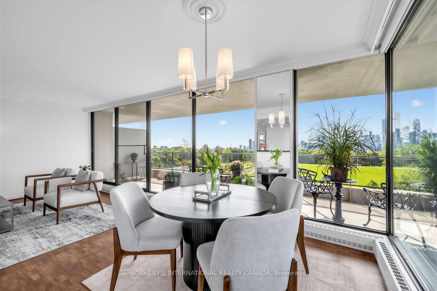 Photo 3 of Unit 706, 10 Avoca Avenue, Toronto, Rosedale-Moore Park — HOMEH