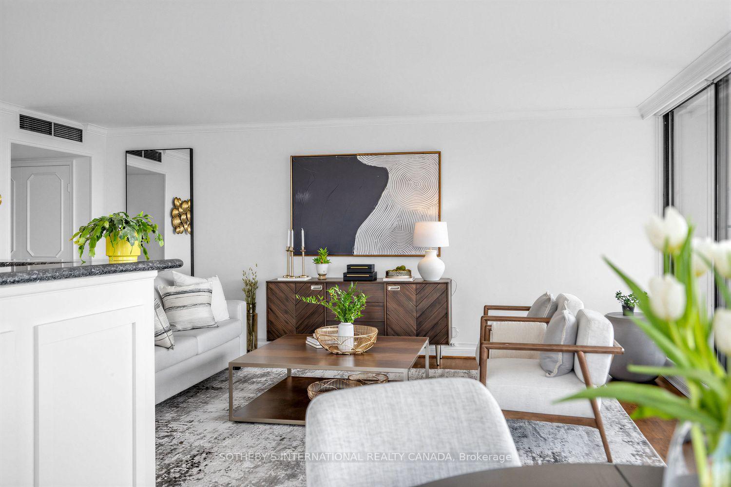 Photo 7 of Unit 706, 10 Avoca Avenue, Toronto, Rosedale-Moore Park — HOMEH