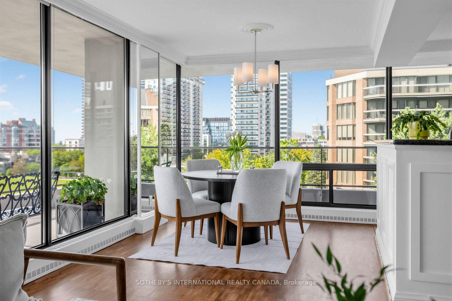 Photo 8 of Unit 706, 10 Avoca Avenue, Toronto, Rosedale-Moore Park — HOMEH