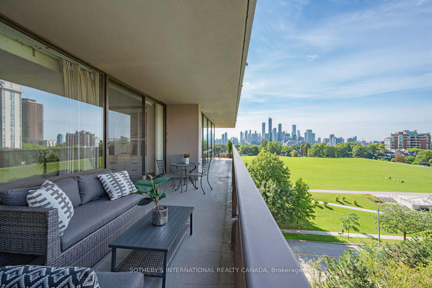 Photo 23 of Unit 706, 10 Avoca Avenue, Toronto, Rosedale-Moore Park — HOMEH