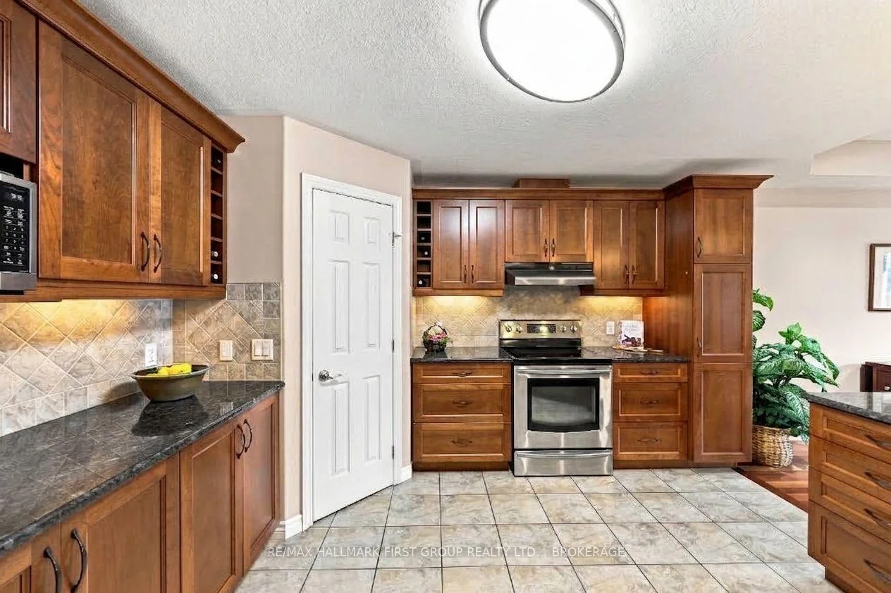 Photo 8 of 1248 Lisbon Place, Kingston, City Northwest — HOMEH