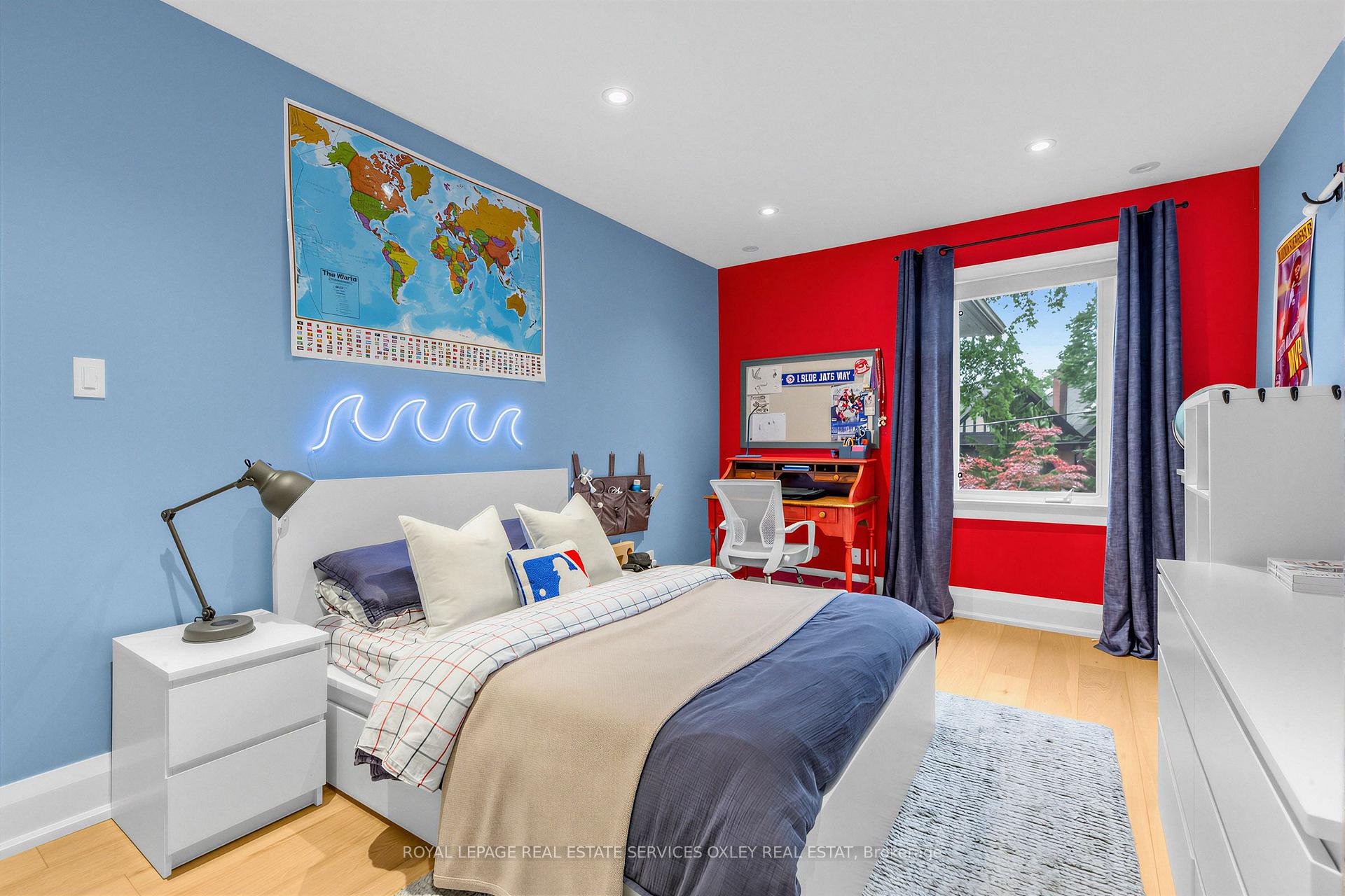 Photo 17 of 20 Edgewood Crescent, Toronto, Rosedale-Moore Park — HOMEH