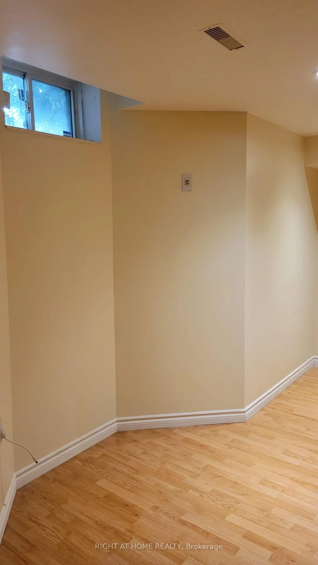 Photo 23 of Unit Bsm, 83 Lewis Honey Drive, Aurora, Bayview Northeast — HOMEH