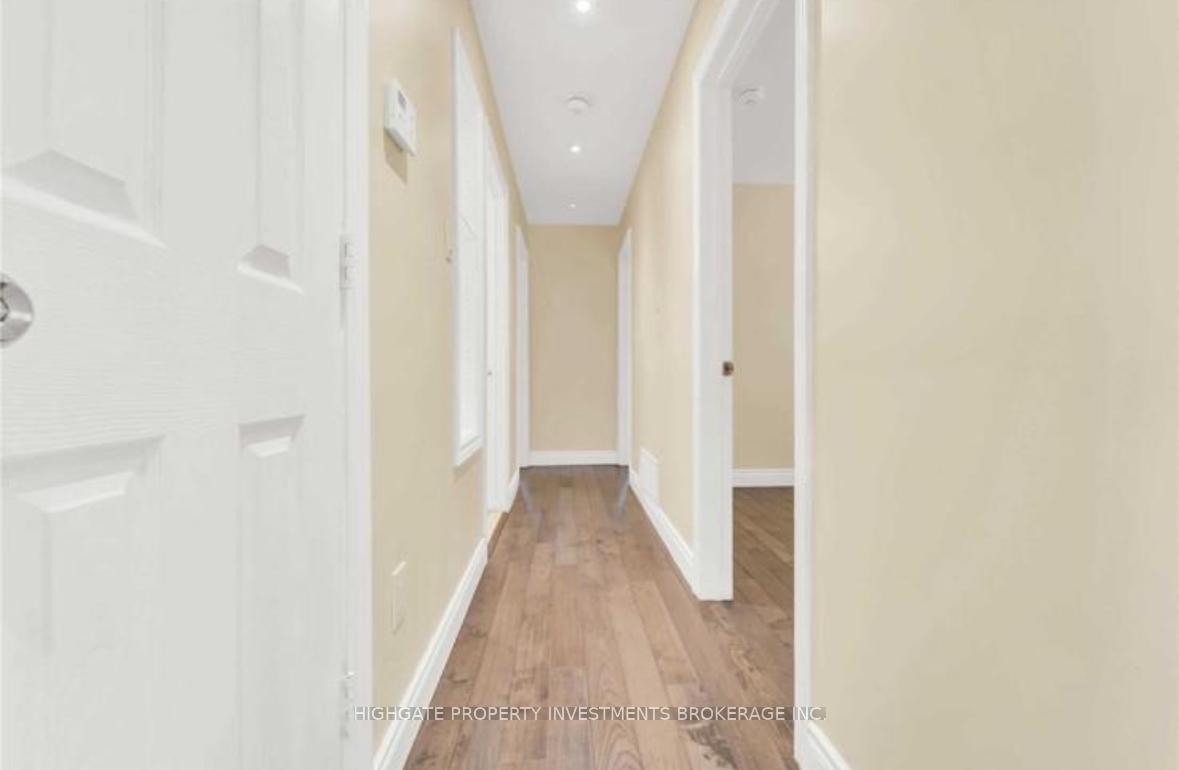Photo 9 of Unit Main, 36 Reigate Avenue, Brampton, Madoc — HOMEH
